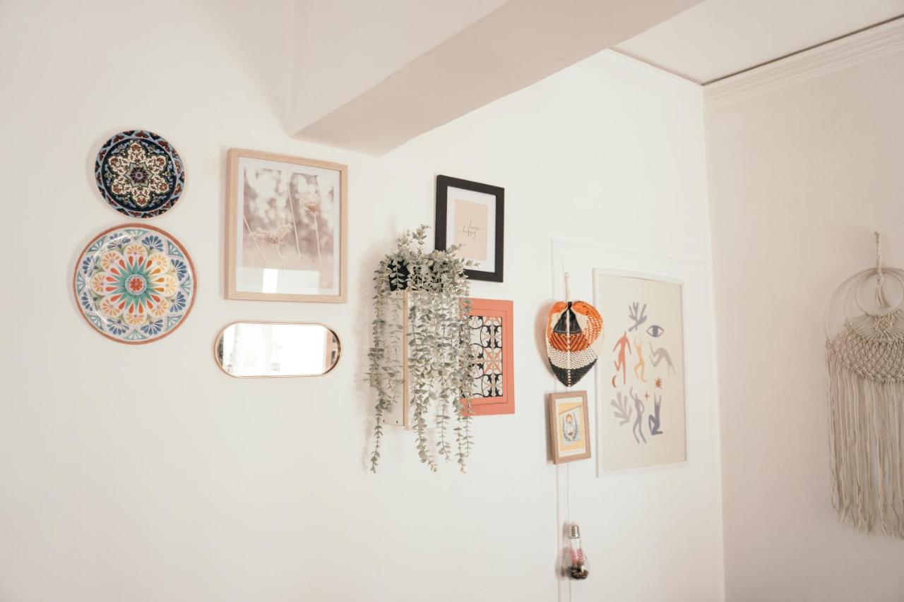Villager'S Art Apartment Paradisi  Bagian luar foto